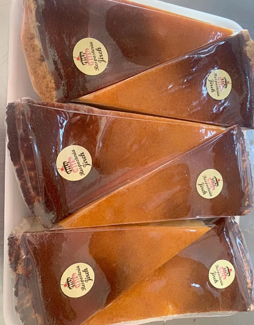 Rebanadas de pay de queso selladas Repostería Jireh